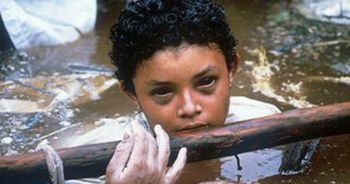 The Photographer Behind the Iconic Image of a Trapped Girl in Colombia's Volcanic Mudflow Addresses the Question That Still Haunts the World