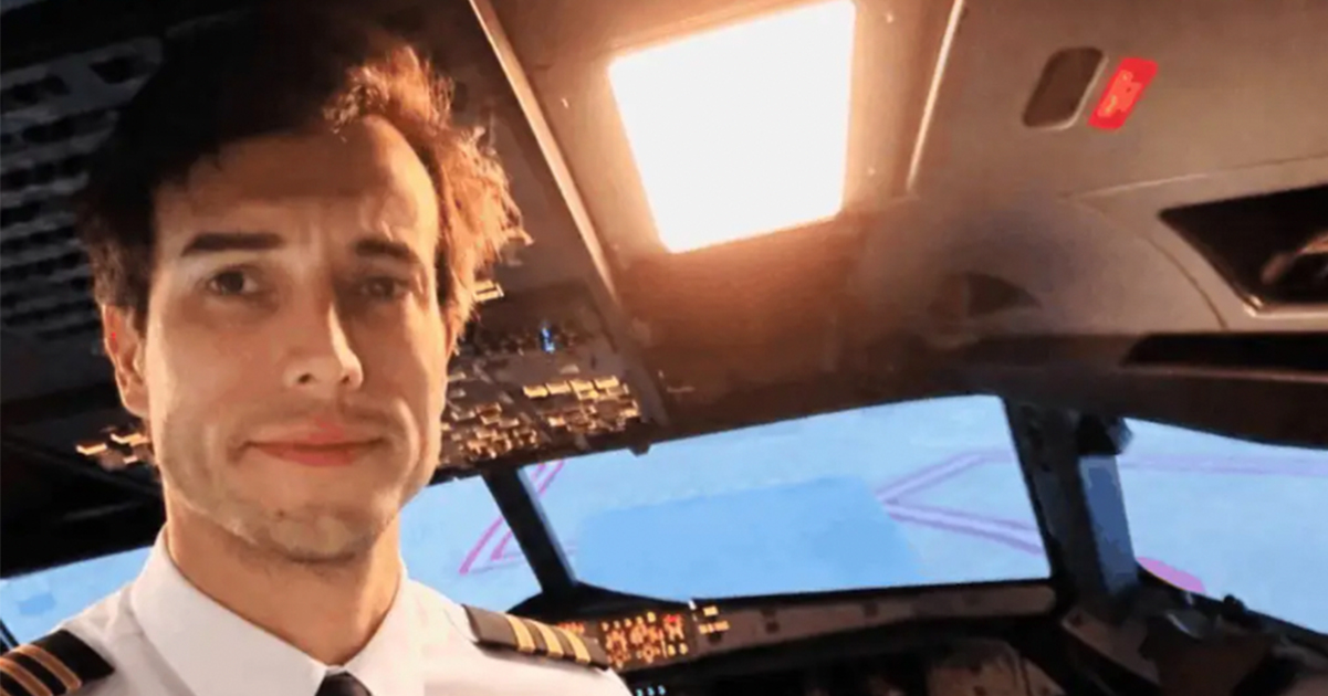 Flight Instructor Dies After Jumping From Plane Mid-Lesson in Argentina